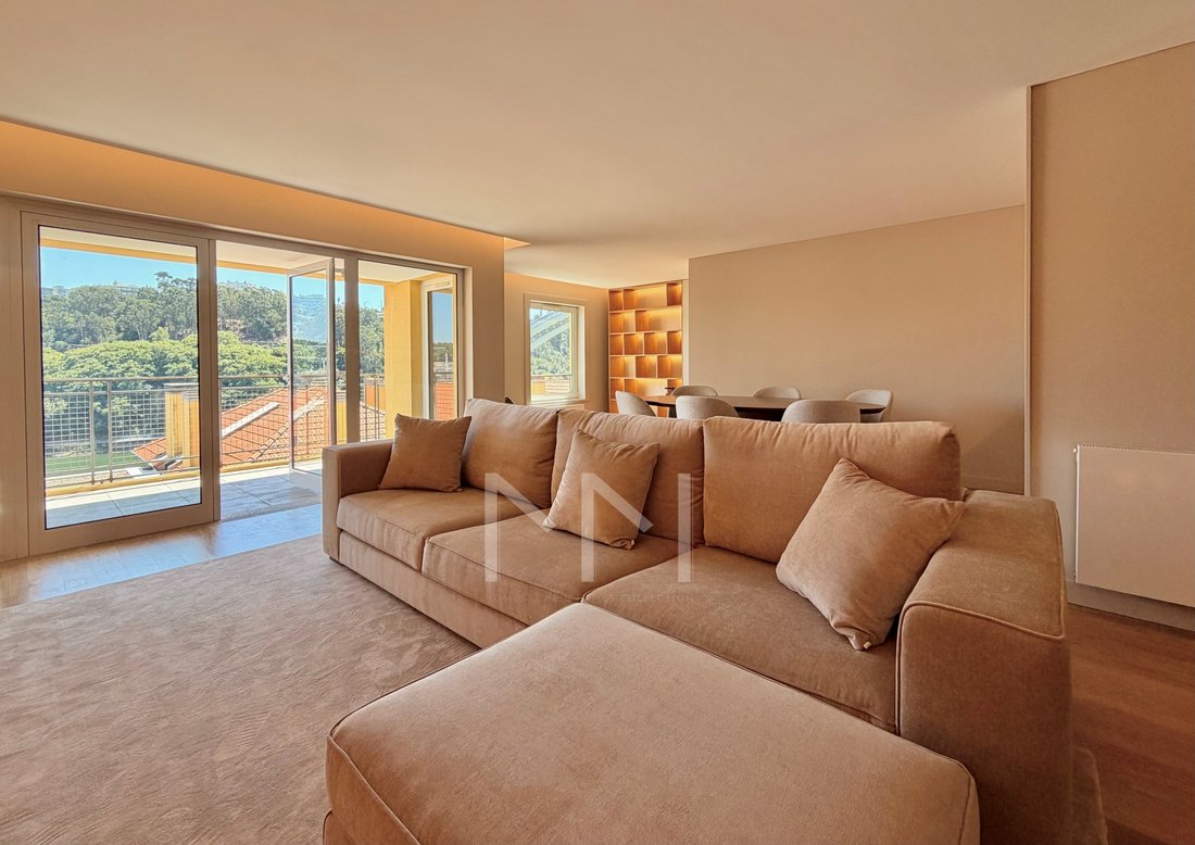 Apartment in Lordelo do Ouro e Massarelos, Porto District, Portugal 1 - 18424145