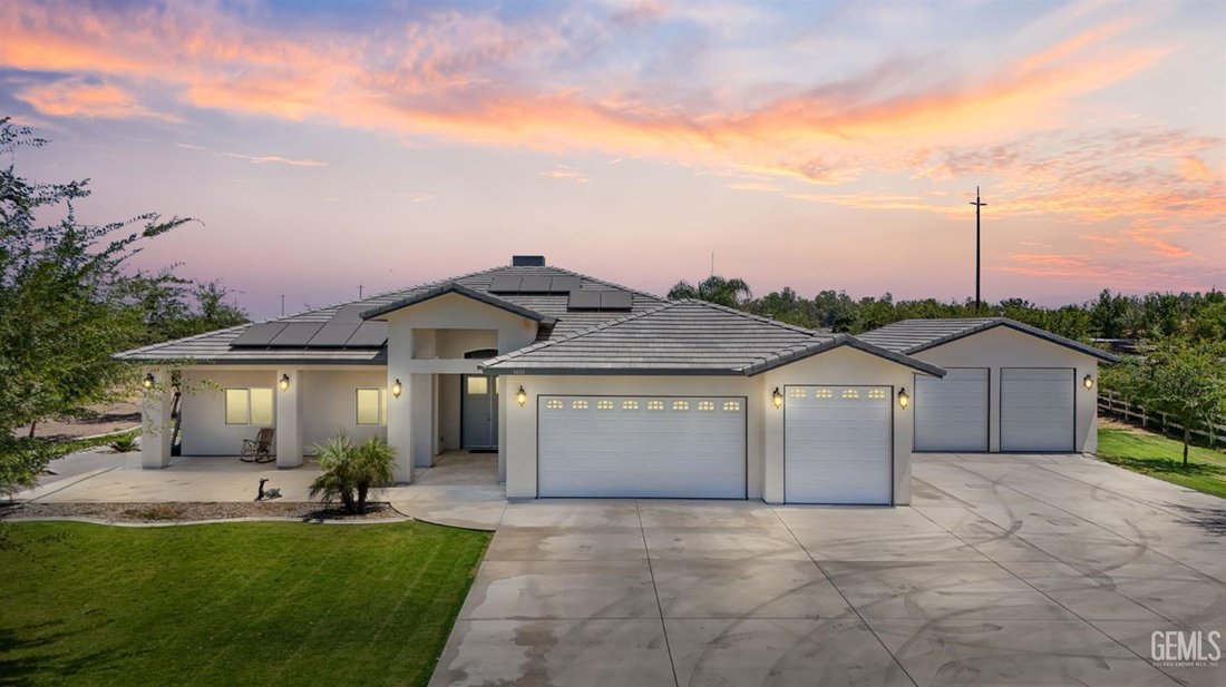 House in Bakersfield, California, United States 1 - 18422574