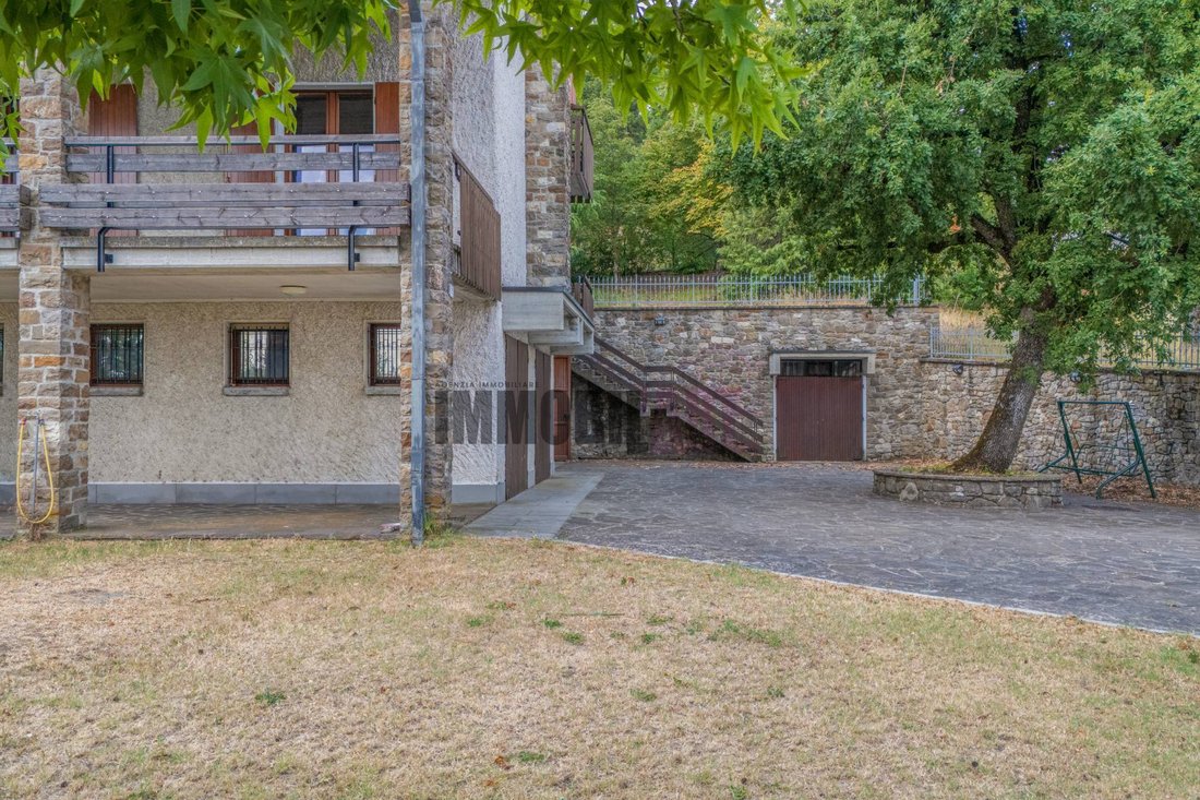 Villa in Canossa, Emilia-Romagna, Italy 3 - 18424961