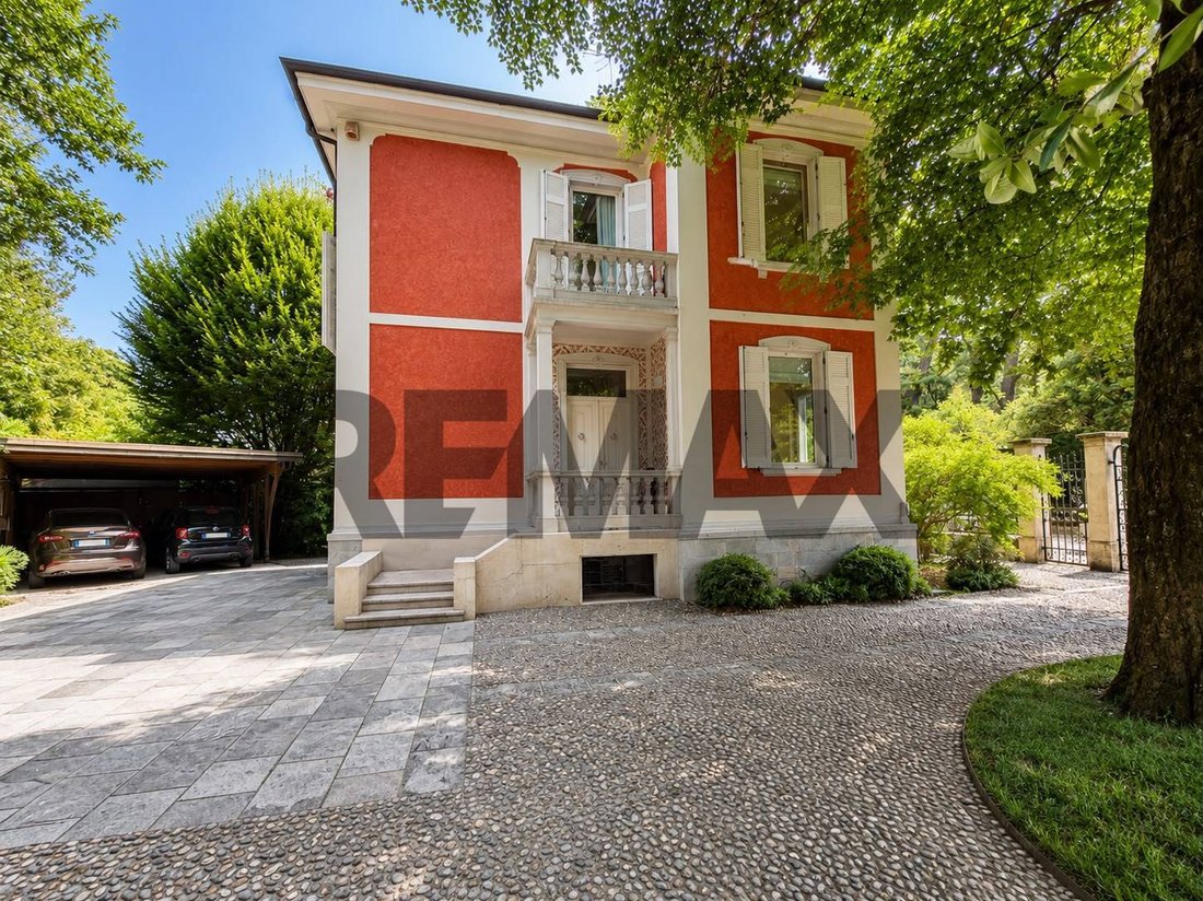 Villa in Montello - Sangallo - Biume, Varese, Lombardy 1 - 18424957