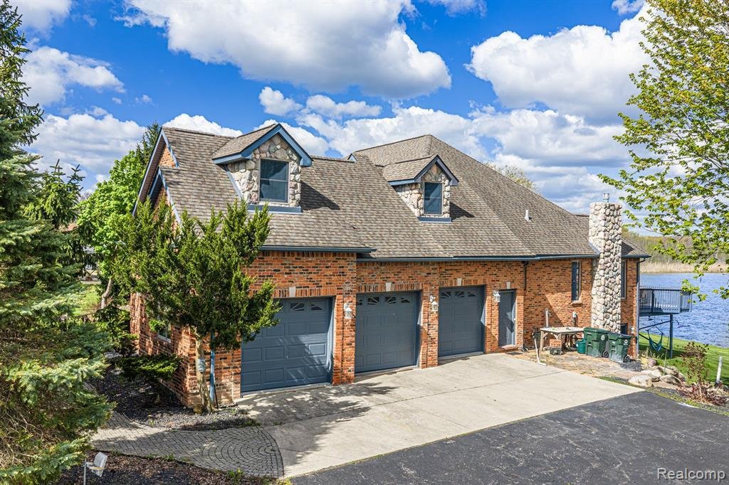 House in Orion charter Township, Michigan, United States 4 - 18332623