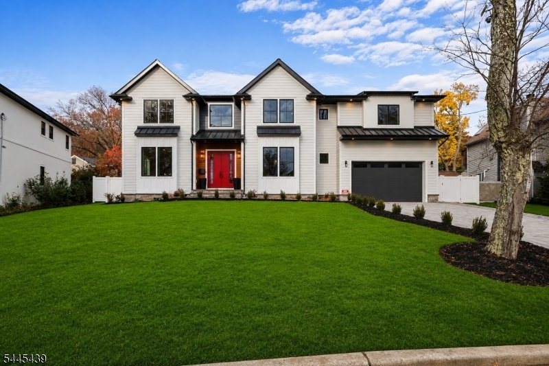 House in Paramus, New Jersey, United States 1 - 18422570