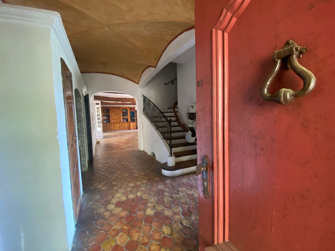 Villa in Le Revest-les-Eaux, Provence-Alpes-Côte d'Azur, France 1 - 18421596