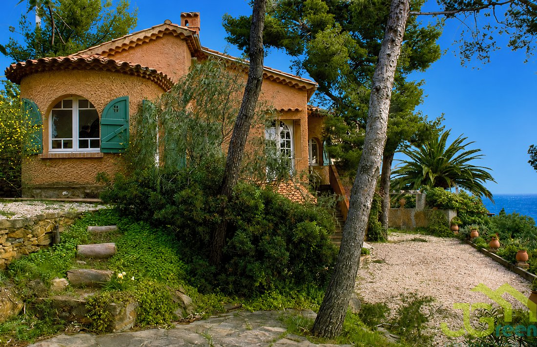 Villa in Le Lavandou, Provence-Alpes-Côte d'Azur, France 1 - 17447305