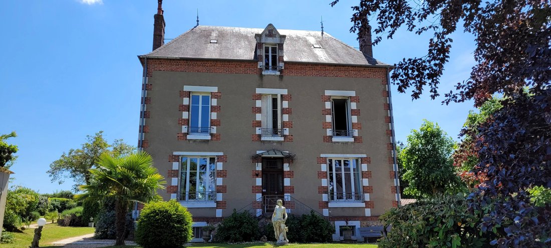 Estate in Henrichemont, Centre-Val de Loire, France 3 - 18421364