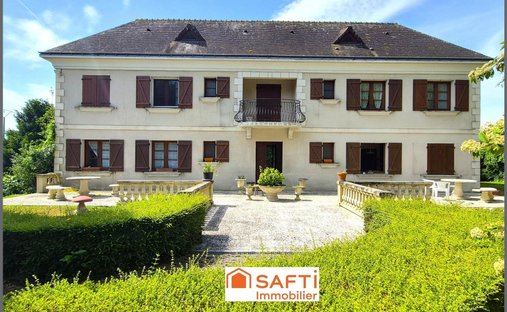 House in Marce-sur-Esves, Centre-Val de Loire, France 1