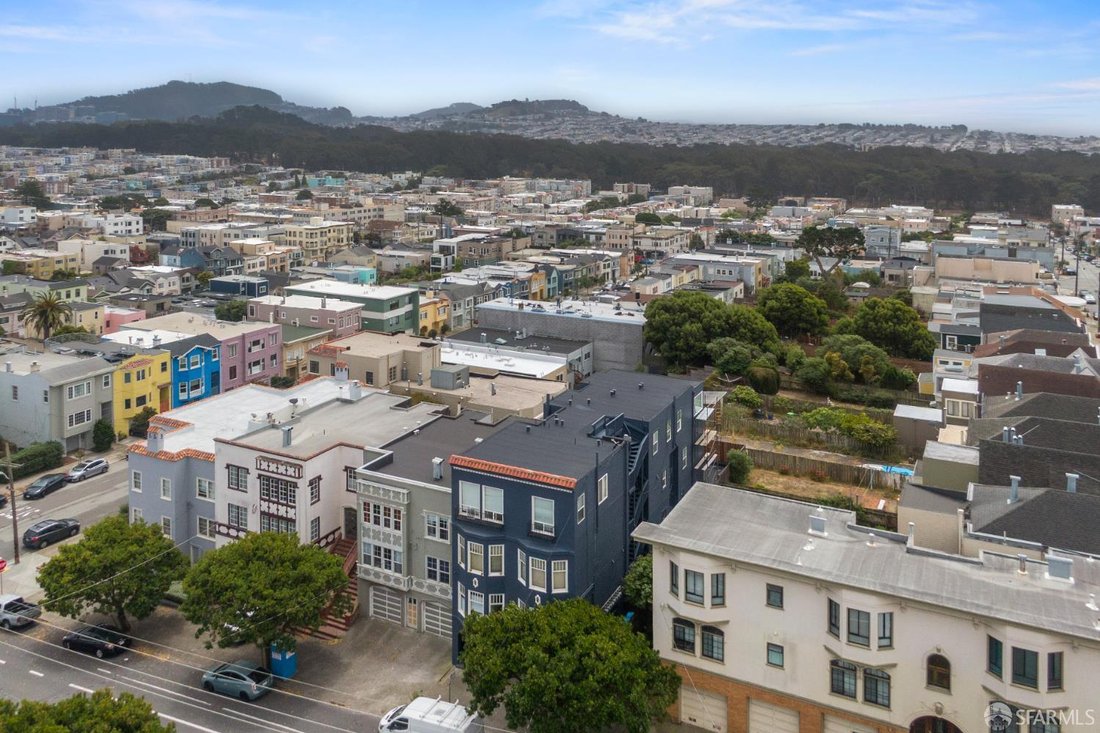 San Francisco, California, United States 2 - 18422712