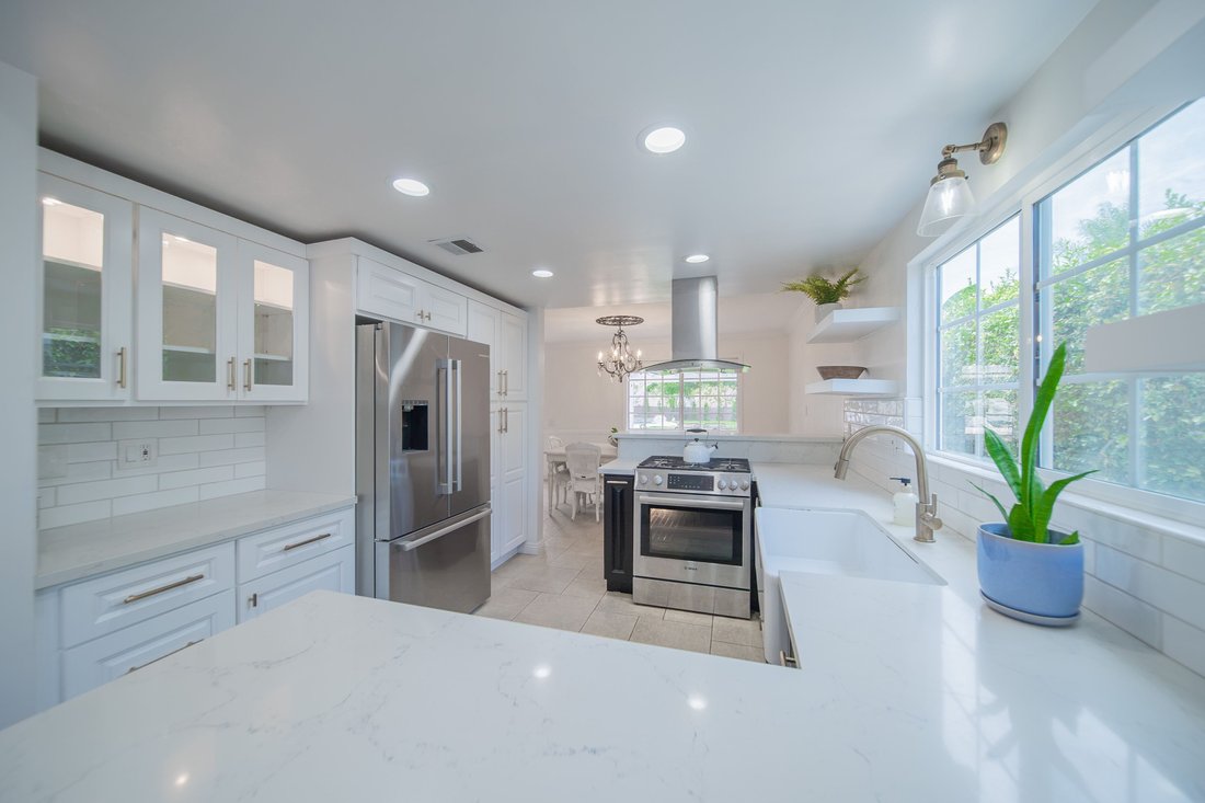 House in Oak Park, California, United States 2 - 18422023