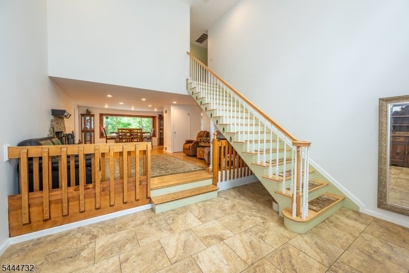 House in Morris Plains, New Jersey, United States 5 - 18422618