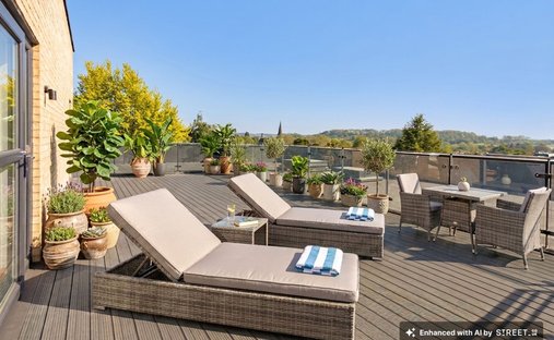 Apartment in Horsham, England 1