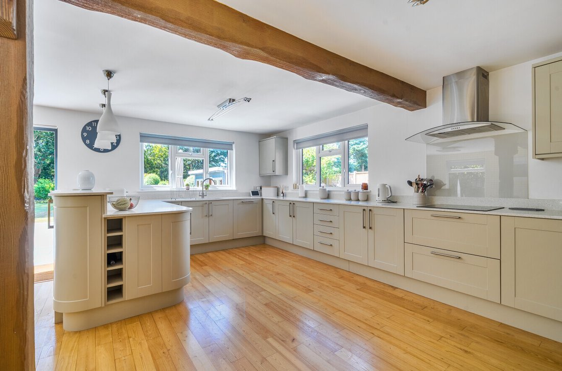 House in Highcliffe, England 2 - 18422211