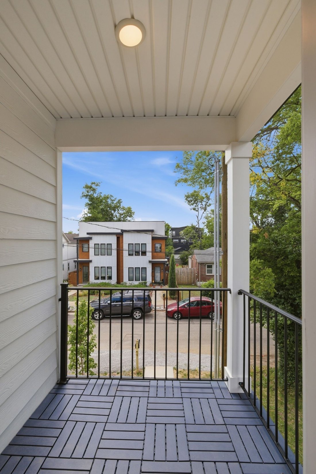 Co Op in Nashville, Tennessee, United States 3 - 18422533