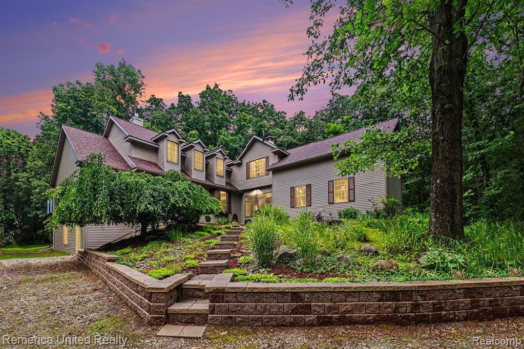 House in Gregory, Michigan, United States 1 - 18423558