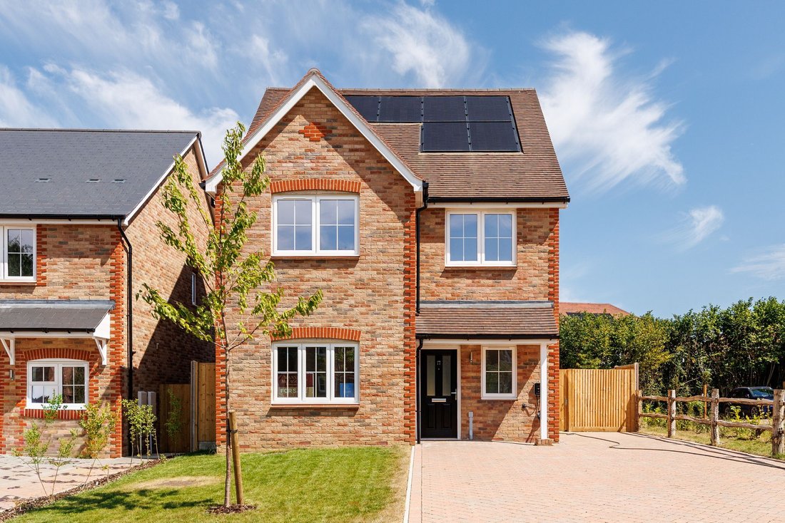 House in Newick, England 1 - 16853606