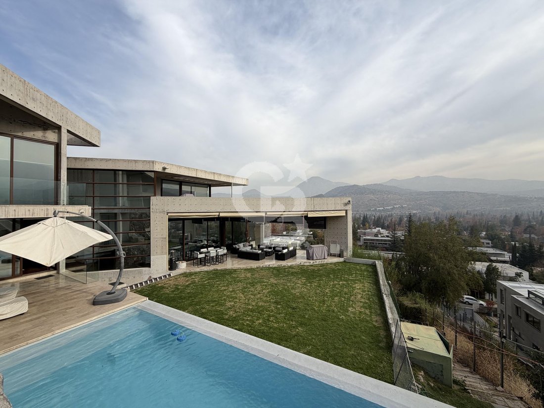 House in Lo Barnechea, Santiago Metropolitan Region, Chile 1 - 18420555
