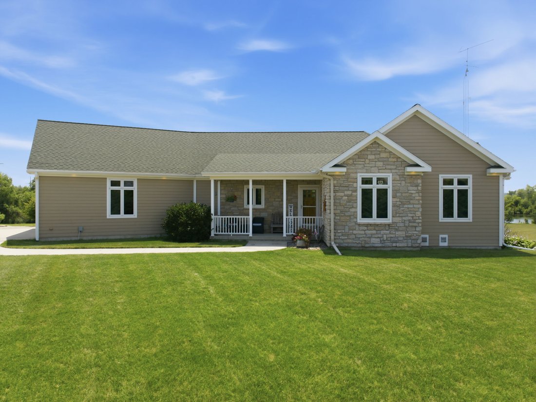 House in Nora Springs, Iowa, United States 4 - 18421386