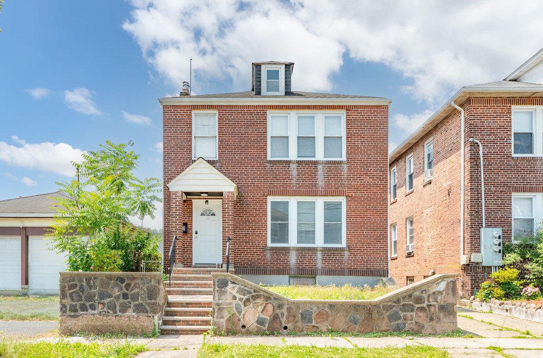 Apartment in Bloomfield, New Jersey, United States 1 - 18424357