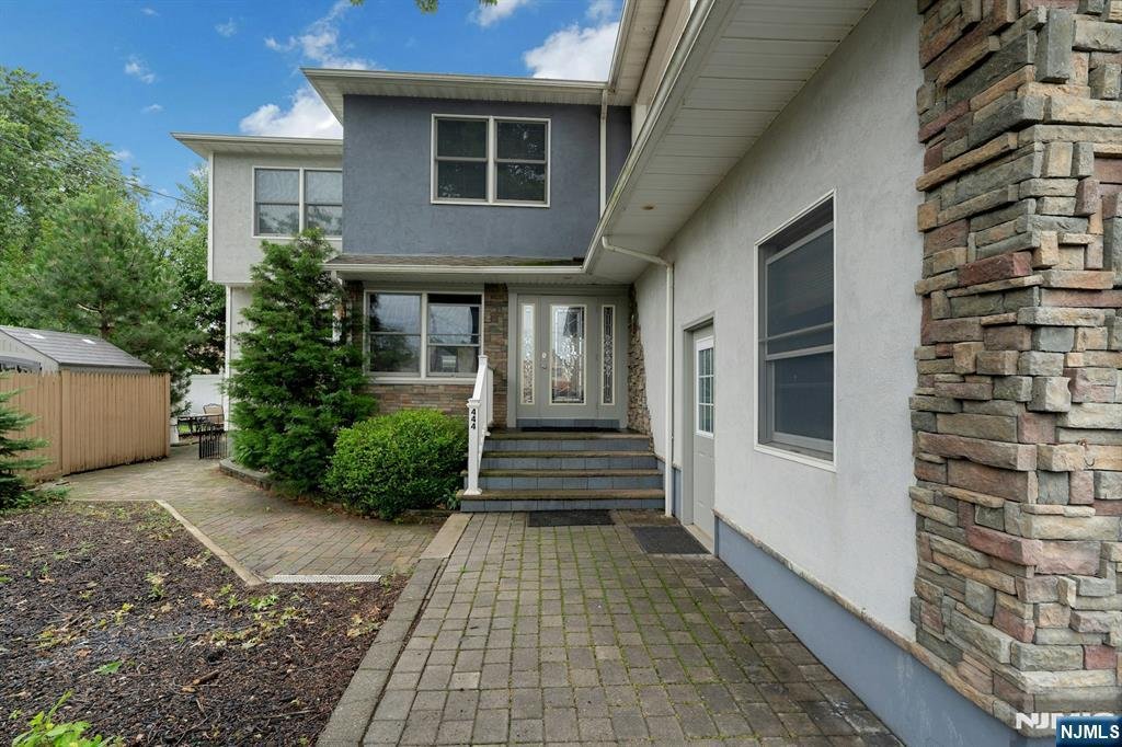 North Arlington, New Jersey, United States 2 - 18421751
