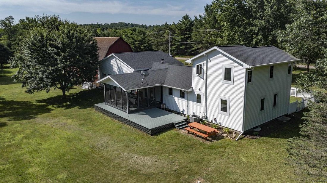 House in Waupaca, Wisconsin, United States 2 - 18423248