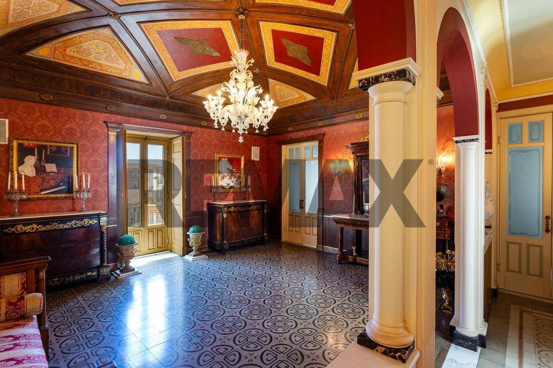 Apartment in Historic Center, Catania, Italy 1 - 18424976