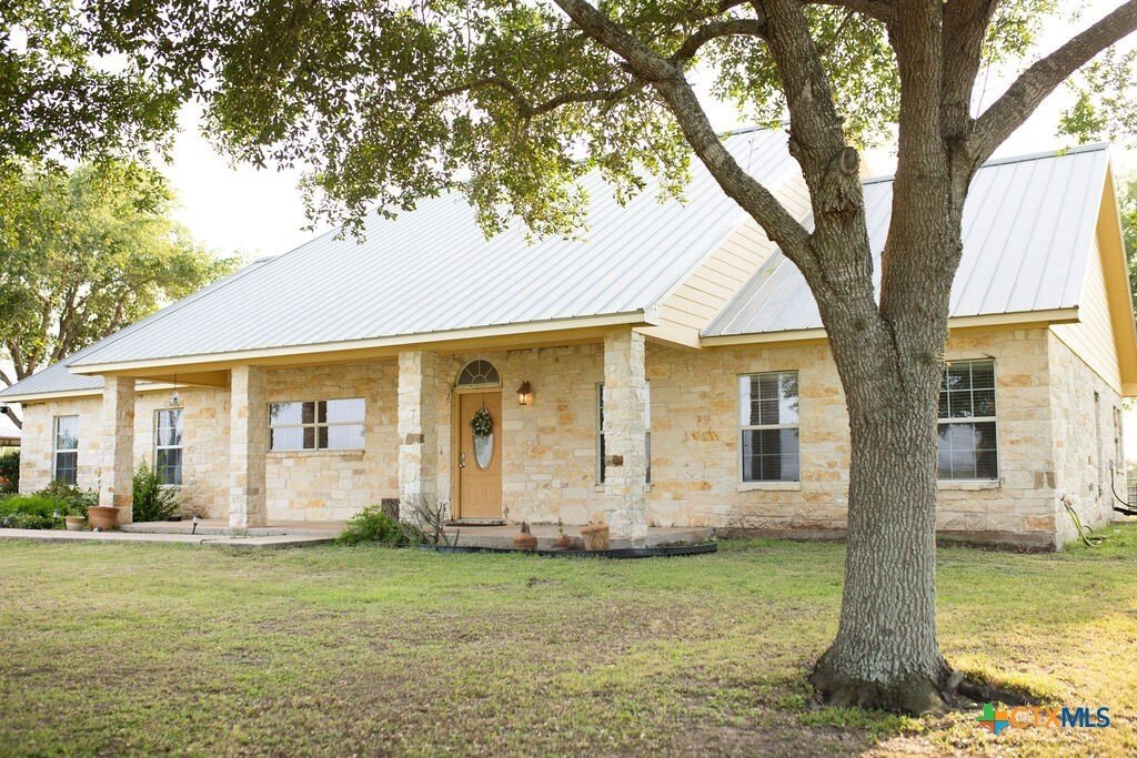 House in Cuero, Texas, United States 1 - 18420763