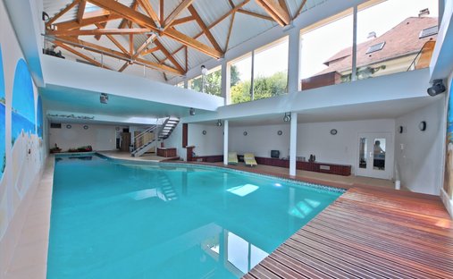 Haus in Sud, Chambourcy, Frankreich 1