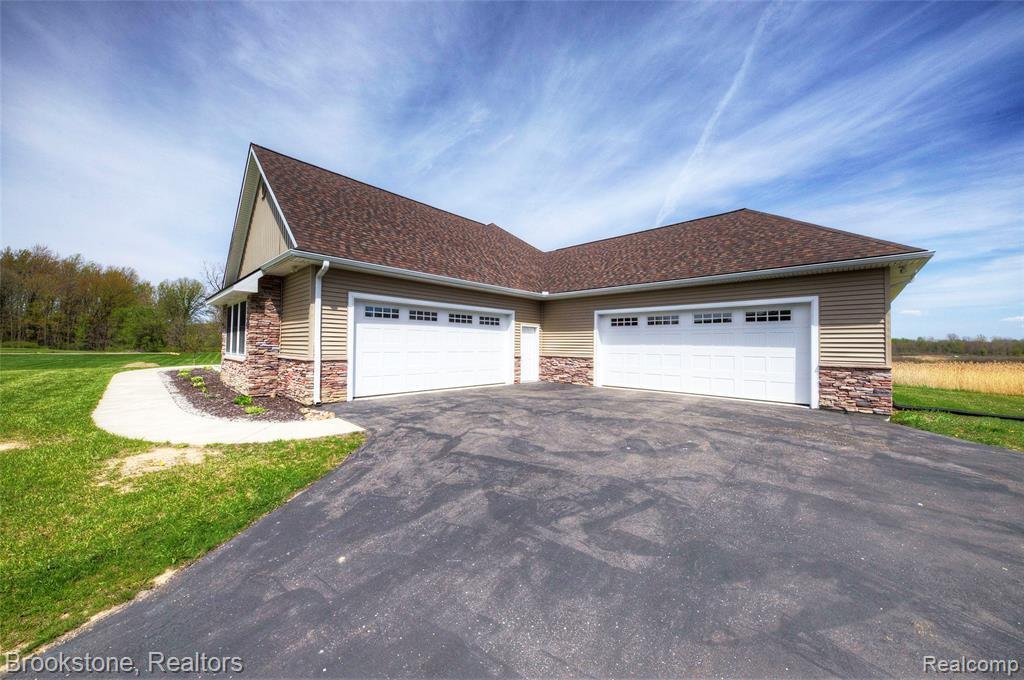 House in Lapeer, Michigan, United States 5 - 18308694