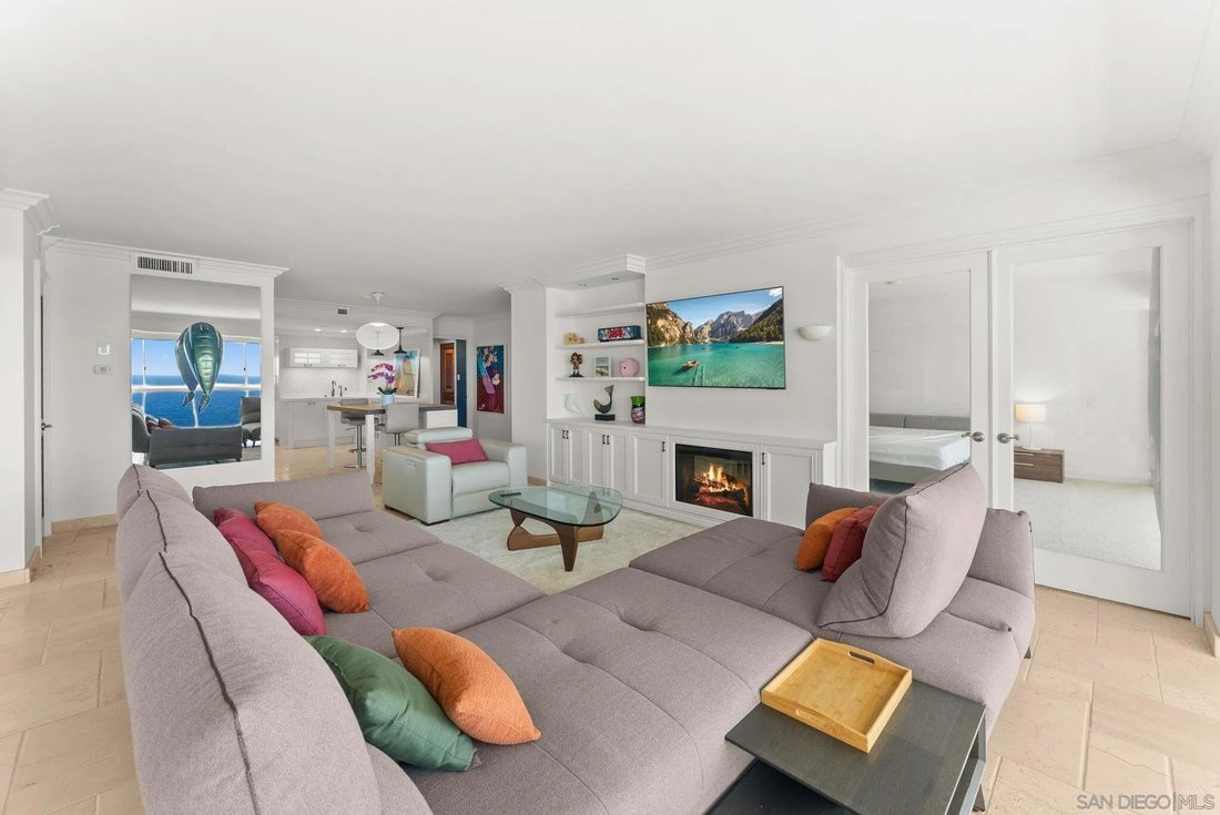 Condo in San Diego, California, United States 3 - 18423502