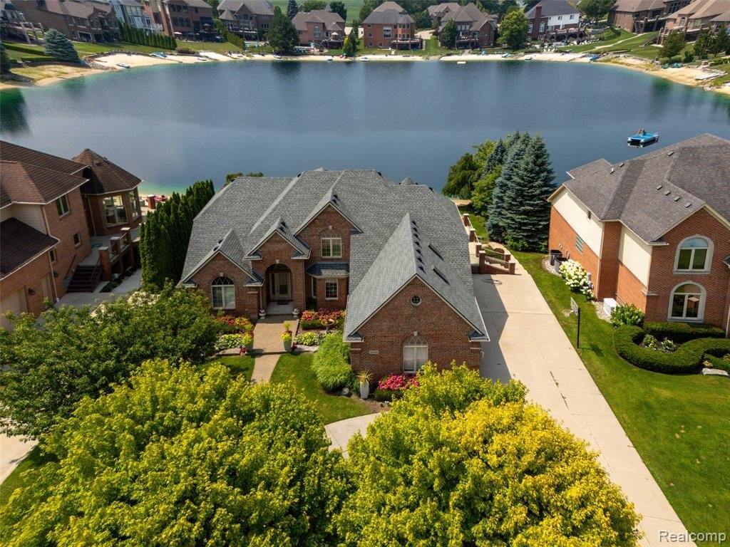 House in New Baltimore, Michigan, United States 1 - 18423576