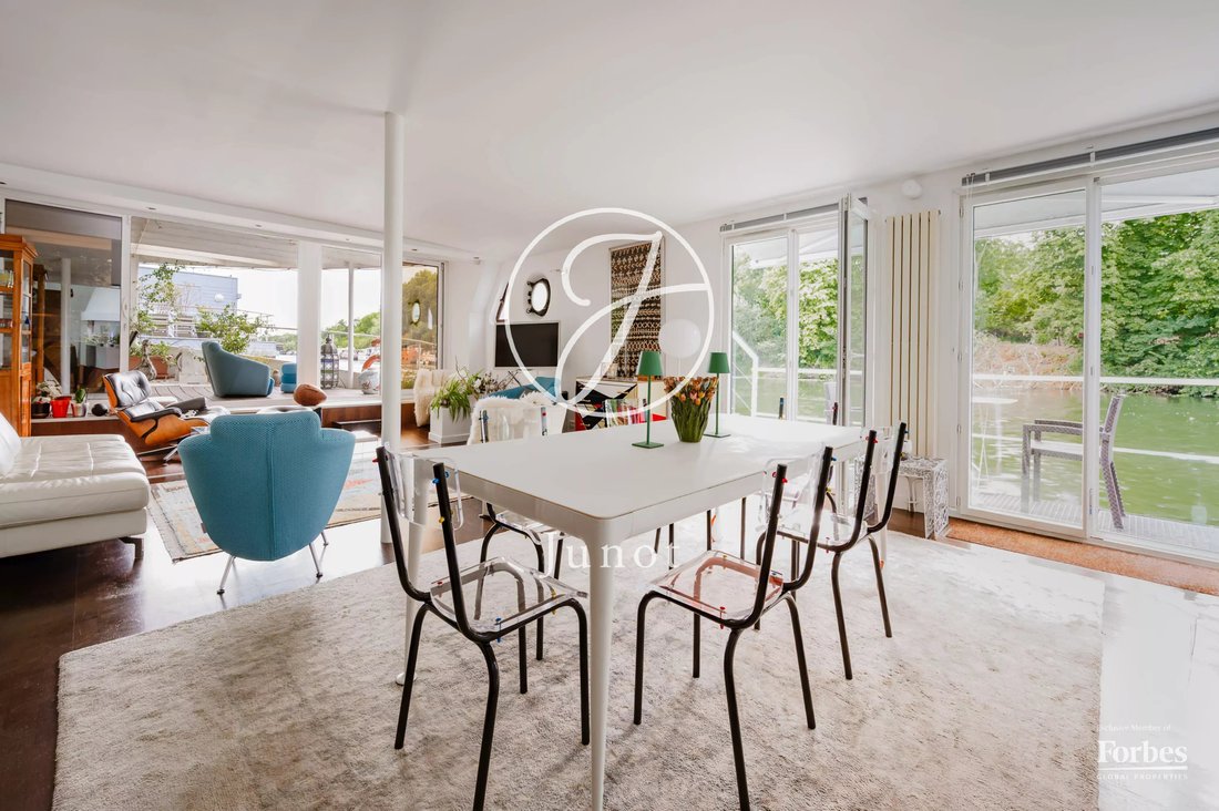 Apartment in Saint James-Général Koenig, Neuilly-sur-Seine, France 4 - 18421443