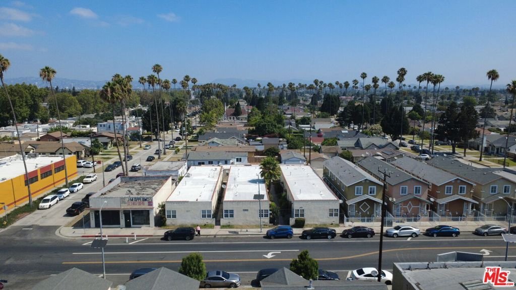 Los Angeles, California, United States 1 - 18423420