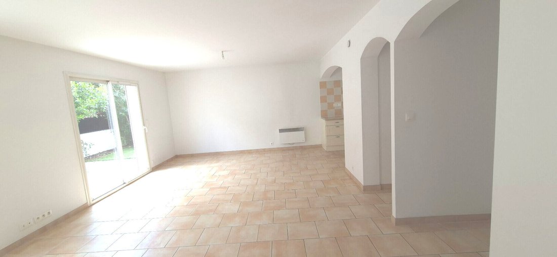 Villa in Saint Julien, Marseille, Provence-Alpes-Côte d'Azur 3 - 18213589