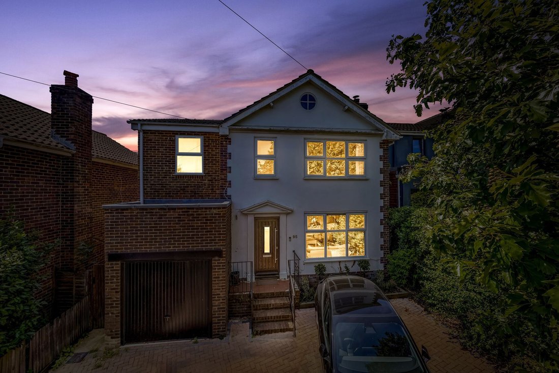 House in Preston Park, Hove, England 1 - 18421319