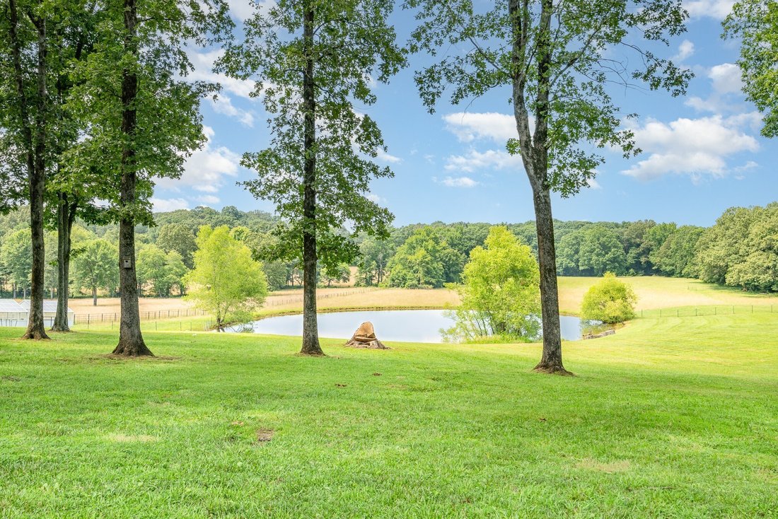House in Dickson, Tennessee, United States 1 - 18422486