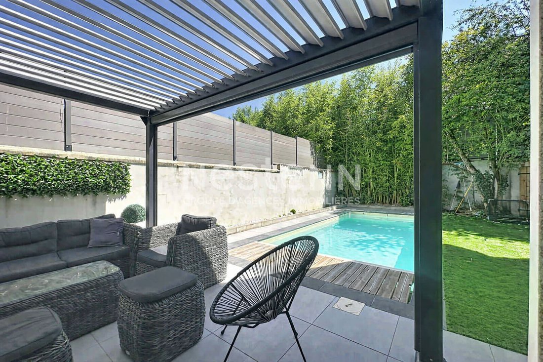House in Bron, Auvergne-Rhône-Alpes, France 4 - 12657926