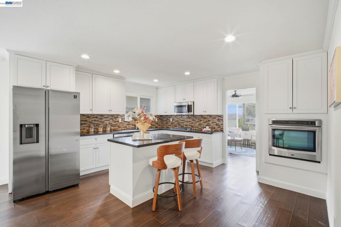 House in Oakland, California, United States 4 - 18423202
