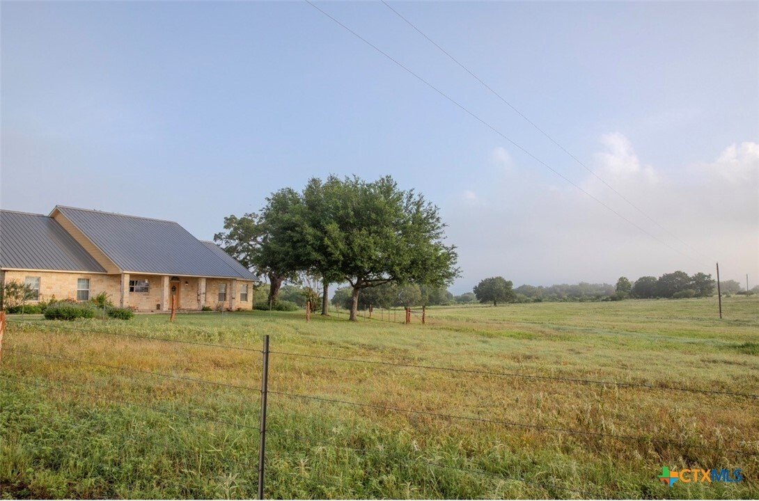 House in Cuero, Texas, United States 5 - 18420763