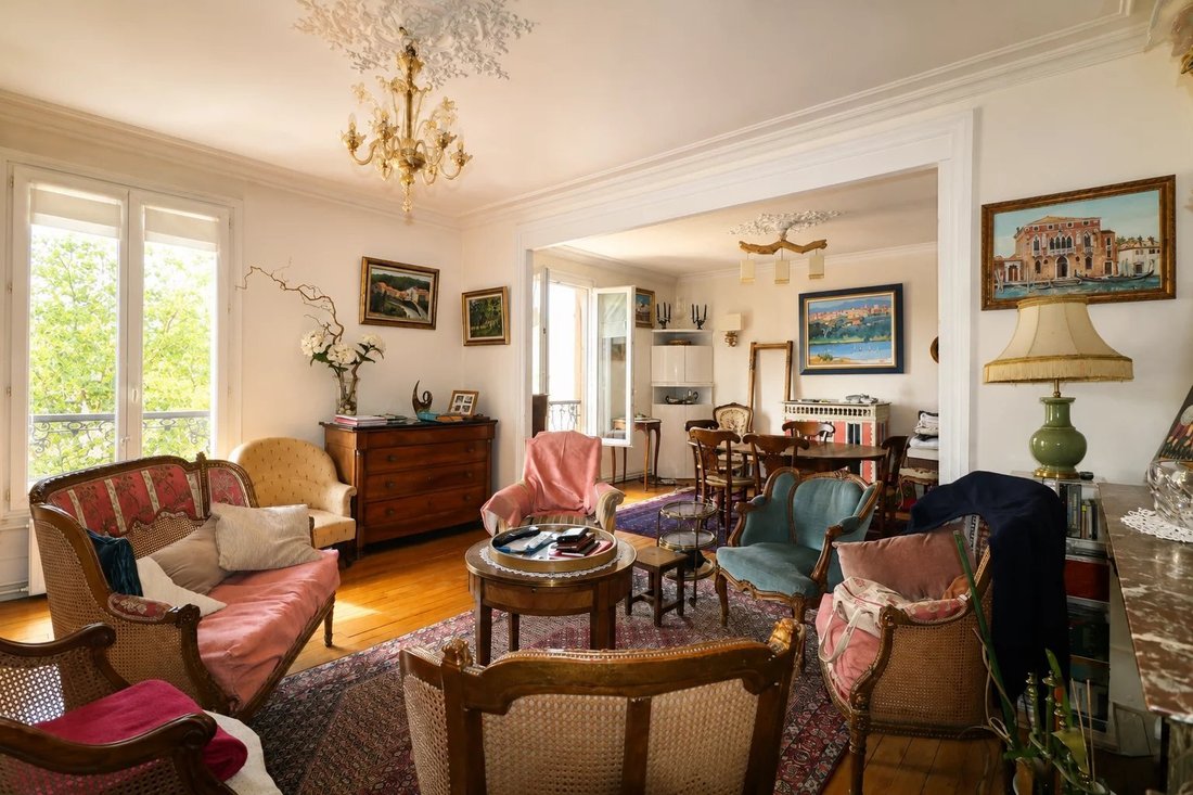 Apartment in Notre Dame, Versailles, France 1 - 18363940