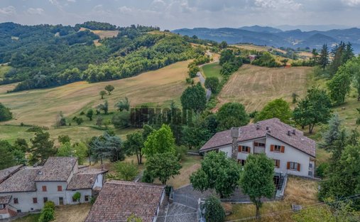 Villa a Canossa, Emilia-Romagna, Italia 1