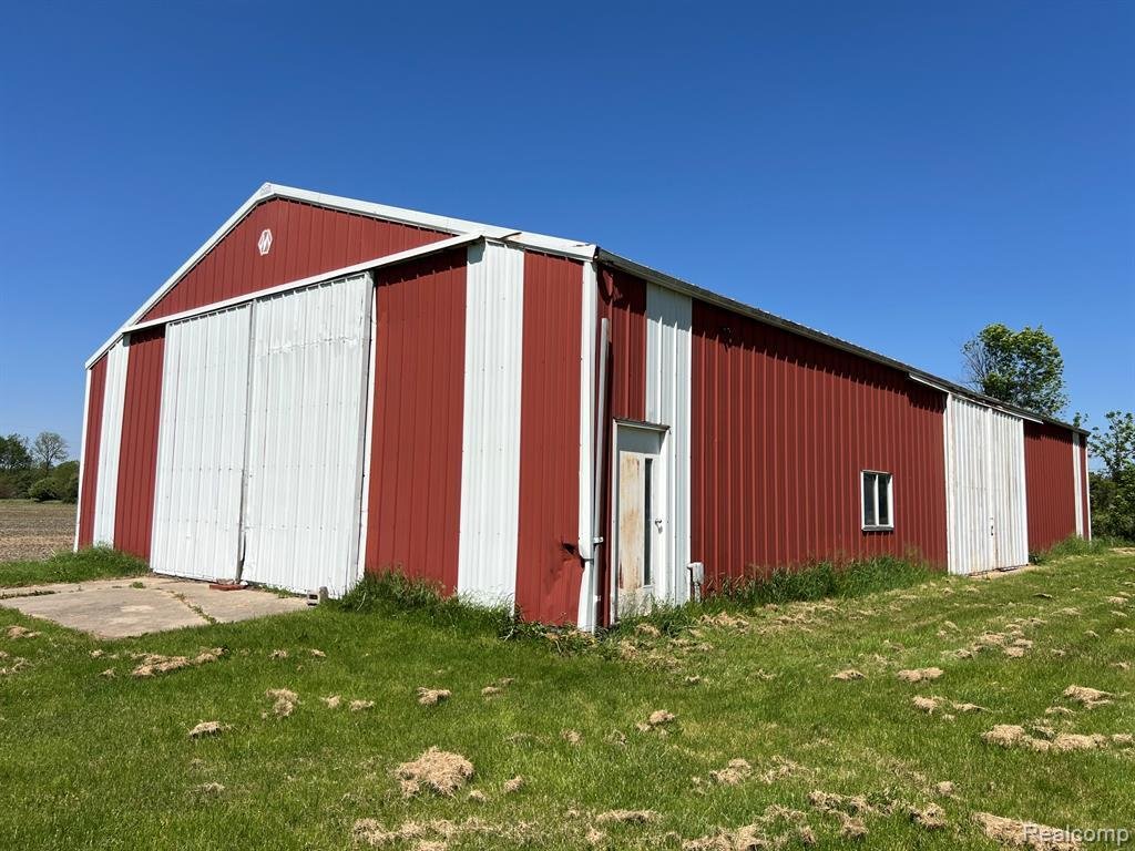 House in Attica, Michigan, United States 4 - 18309221