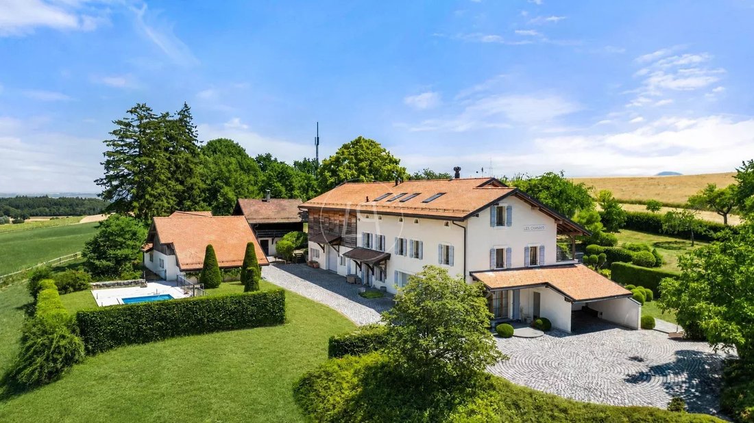House in Essertines-sur-Rolle, Vaud, Switzerland 1 - 18339685