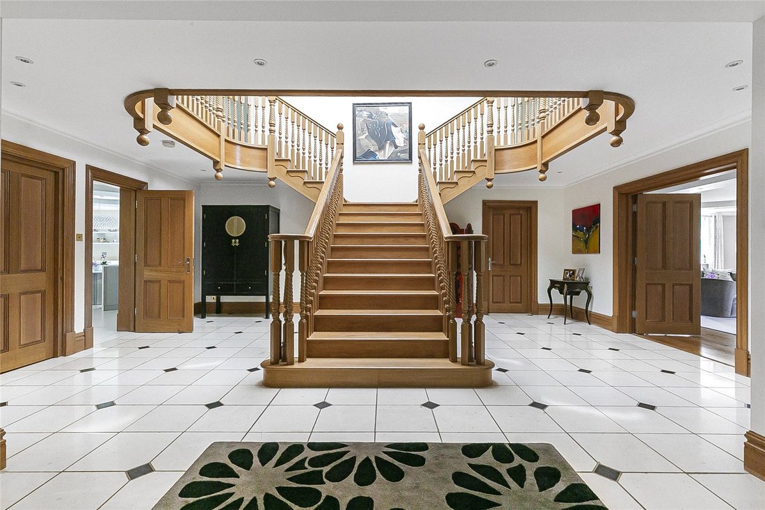 House in Hatfield, England 2 - 18421216
