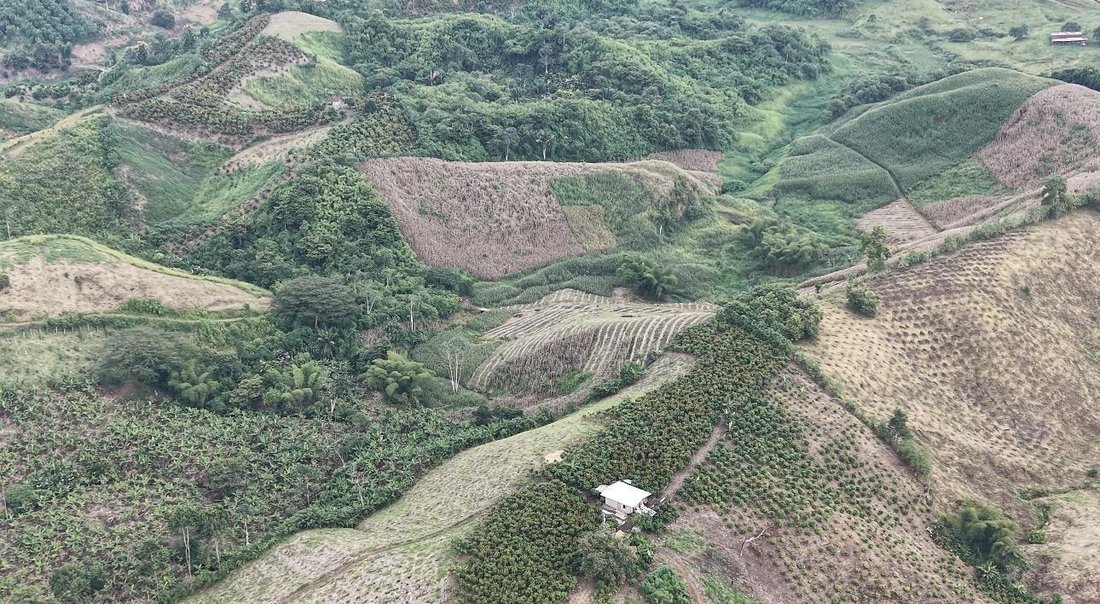 Land in La Bramadora, Manabí, Ecuador 3 - 18421176