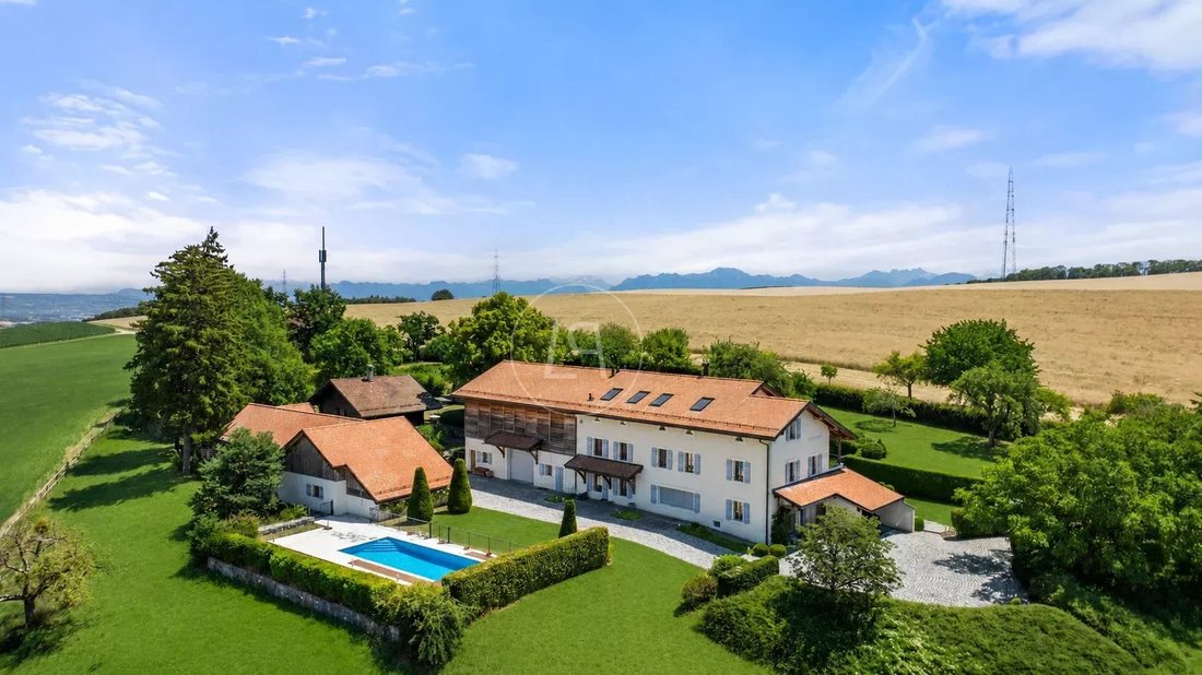 House in Essertines-sur-Rolle, Vaud, Switzerland 5 - 18339685