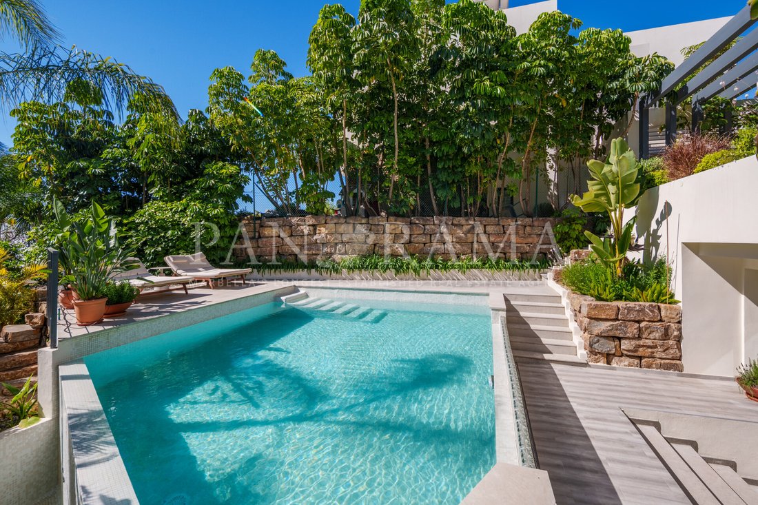 Villa in Estepona, Andalusia, Spain 3 - 18420952