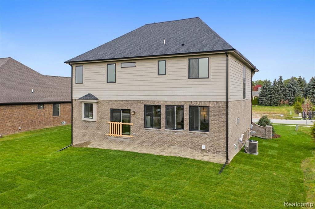 House in Mount Clemens, Michigan, United States 4 - 18309669