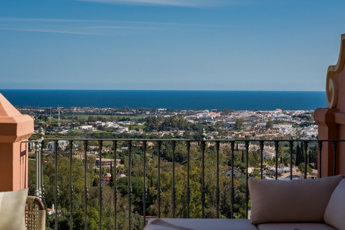 Apartment in Benahavis, Andalusia, Spain 3 - 18422441