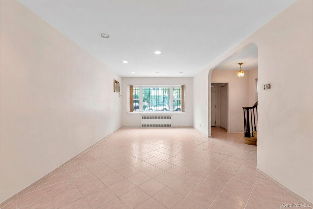House in New York, New York, United States 2 - 18423955
