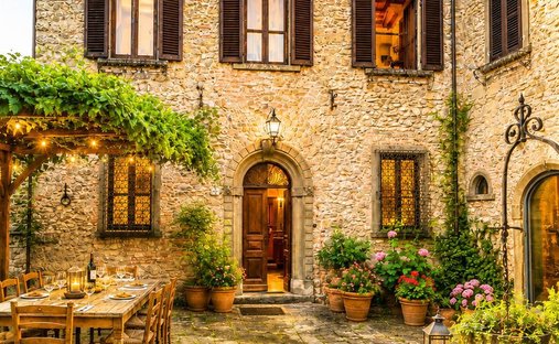 Estate in Castellina in Chianti, Tuscany, Italy 1