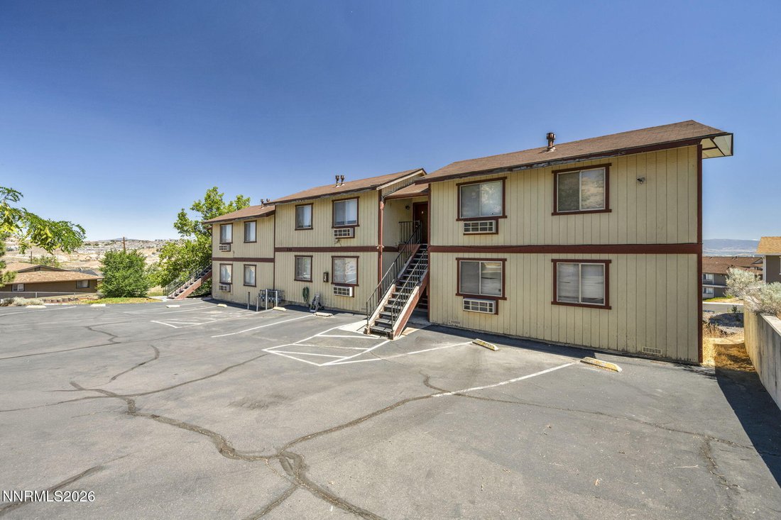 Reno, Nevada, United States 3 - 18422134